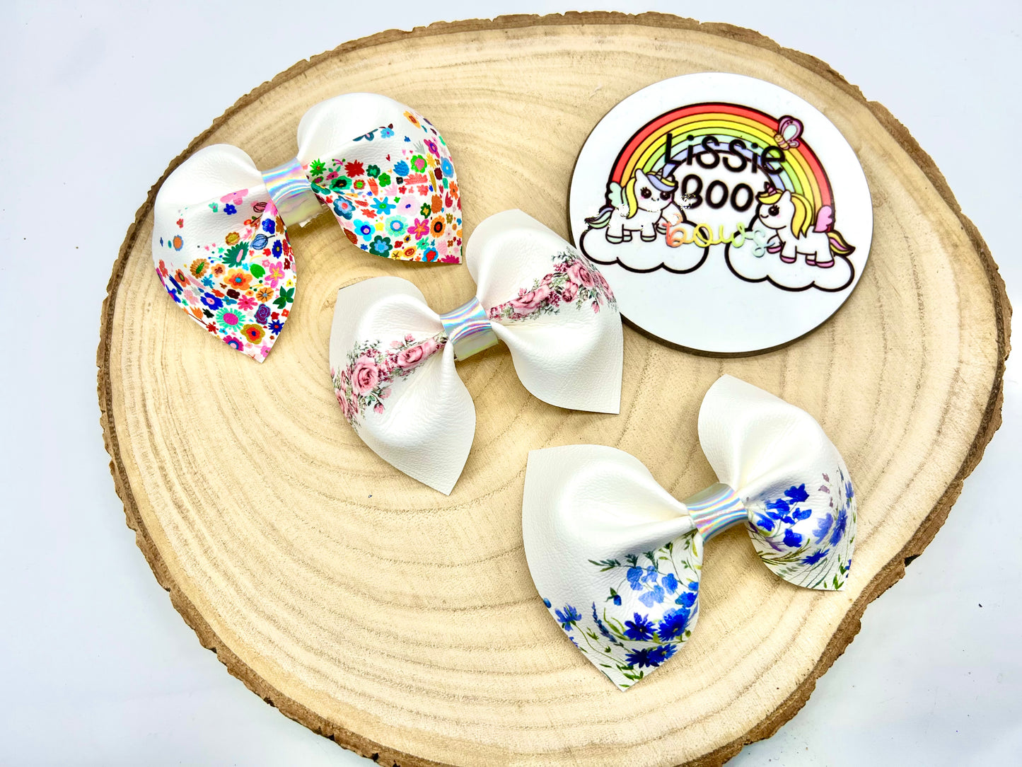 3.5” floral pinch bow (one supplied)