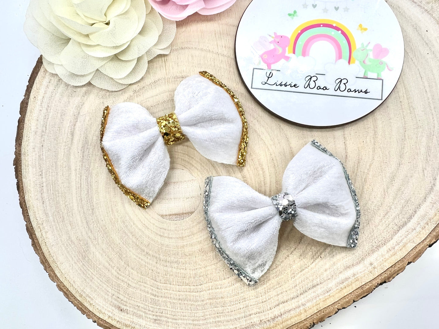 Velvet pinch hairbow 3”